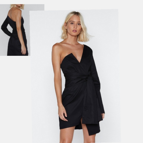 one sleeve asymmetrical dress